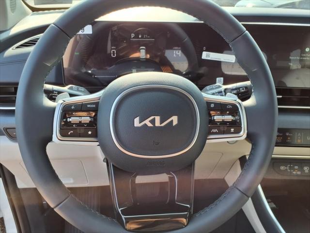 new 2026 Kia Carnival Hybrid car, priced at $45,385
