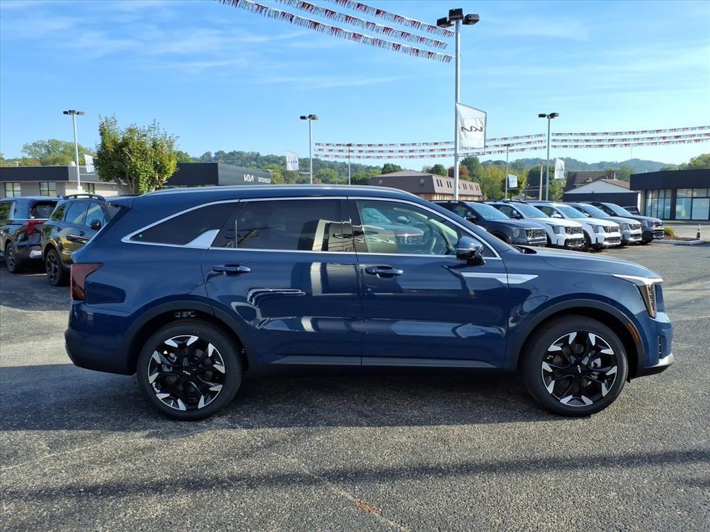 new 2026 Kia Sorento car, priced at $39,242