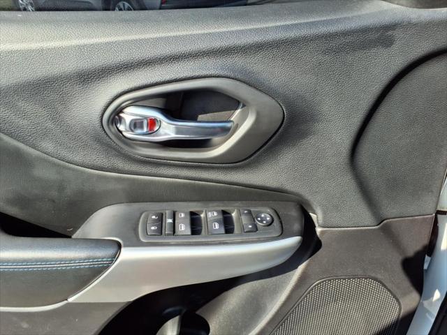 used 2020 Jeep Cherokee car, priced at $17,479