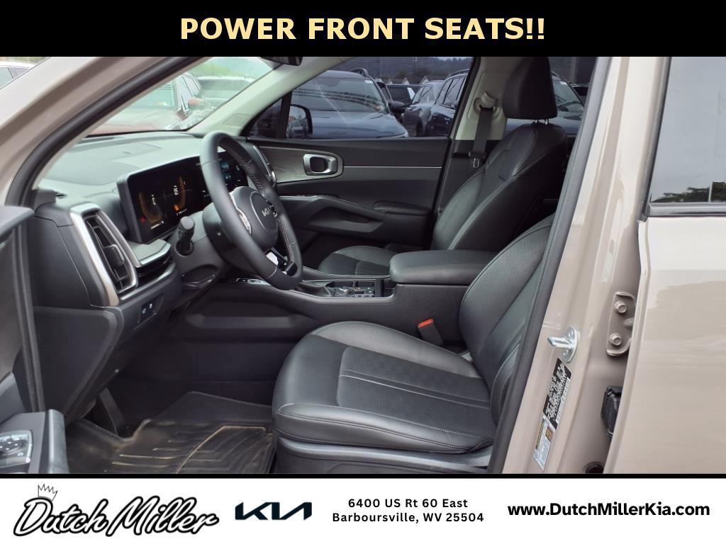 used 2025 Kia Sorento car, priced at $35,598