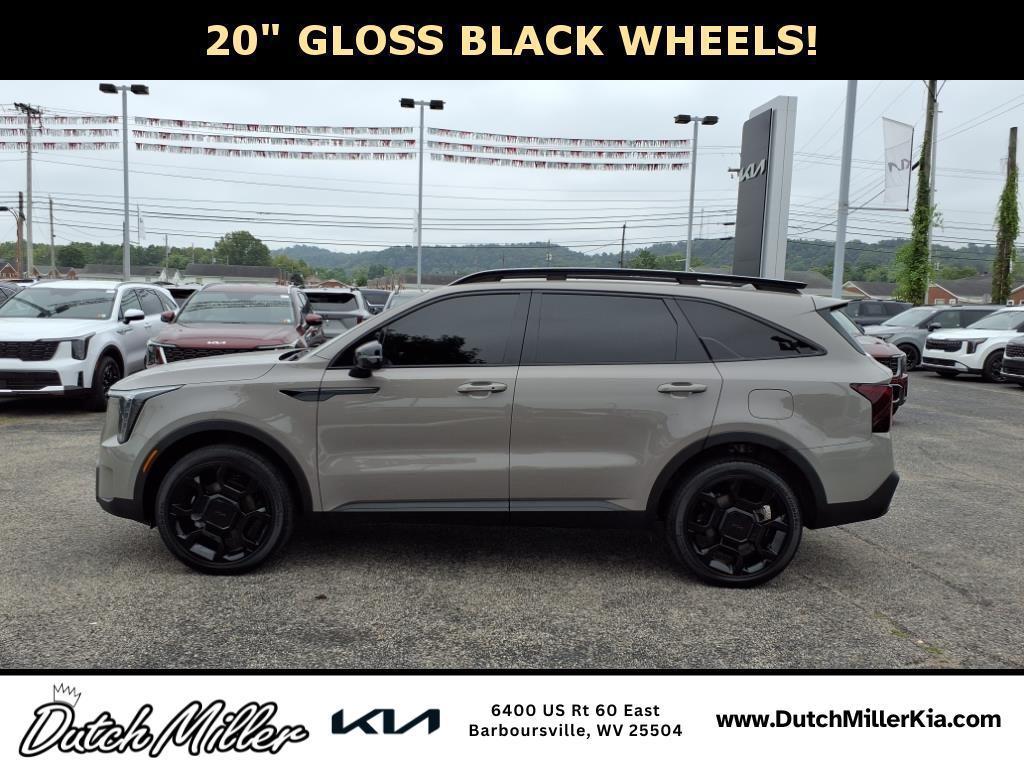 used 2025 Kia Sorento car, priced at $35,598