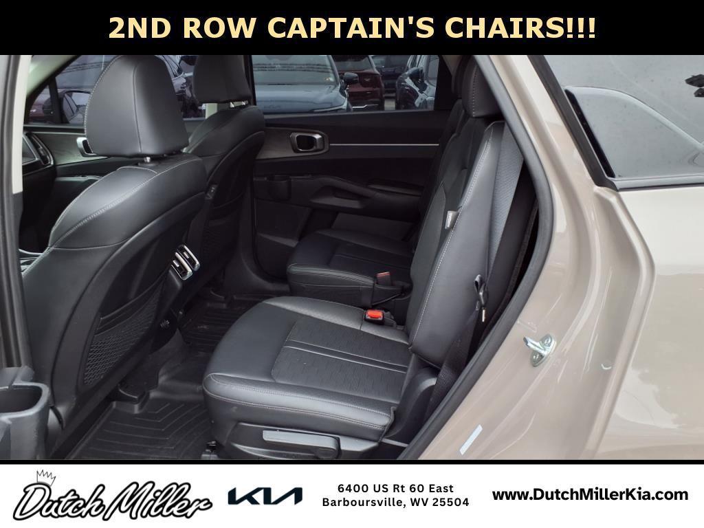 used 2025 Kia Sorento car, priced at $35,598