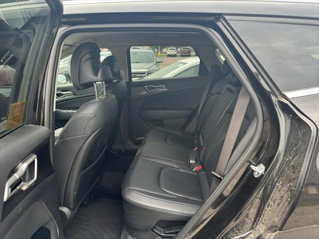 used 2023 Kia Sportage Hybrid car, priced at $28,171