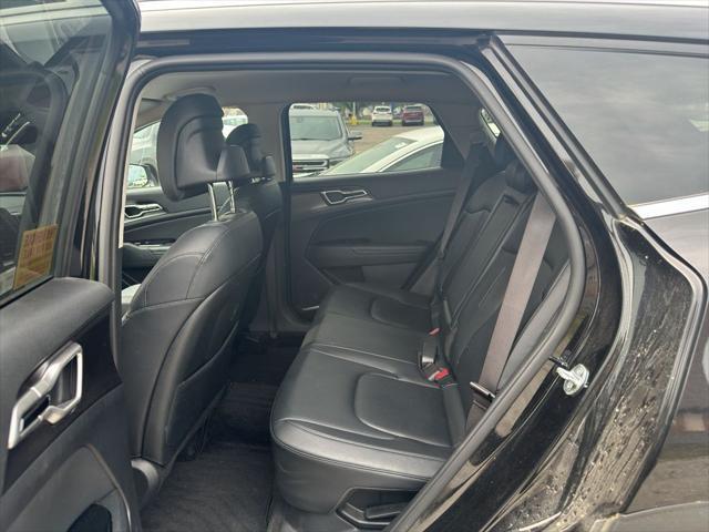 used 2023 Kia Sportage Hybrid car, priced at $28,171