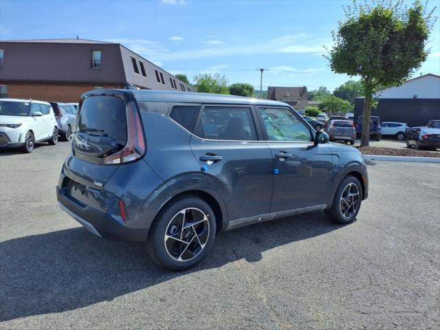 new 2025 Kia Soul car, priced at $25,243