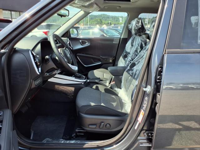 new 2025 Kia Soul car, priced at $25,243