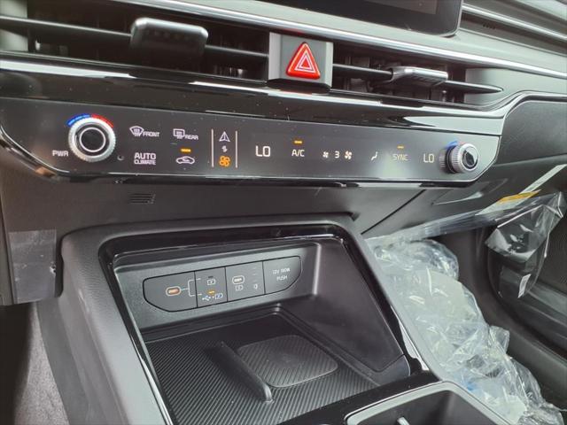 new 2025 Kia K5 car, priced at $35,163