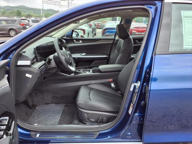 new 2025 Kia K5 car, priced at $35,163