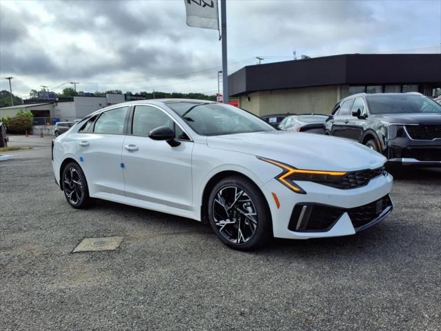 new 2025 Kia K5 car, priced at $32,904