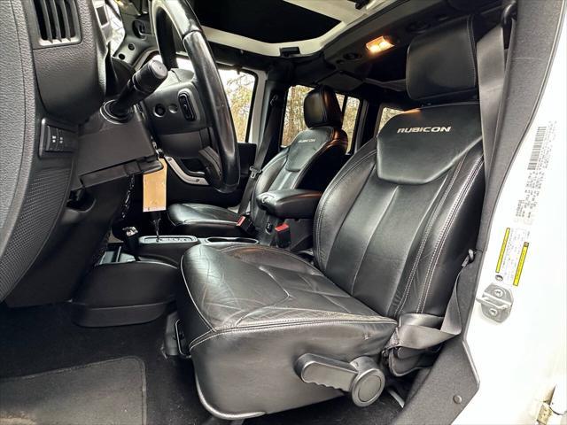 used 2015 Jeep Wrangler Unlimited car, priced at $19,995