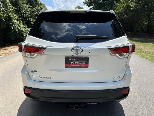 used 2014 Toyota Highlander car, priced at $14,495