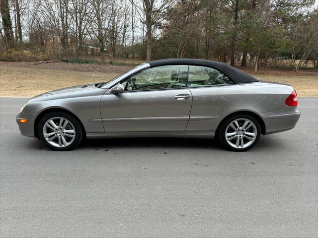 used 2006 Mercedes-Benz CLK-Class car, priced at $8,995