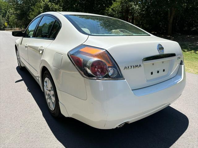 used 2009 Nissan Altima car, priced at $4,995