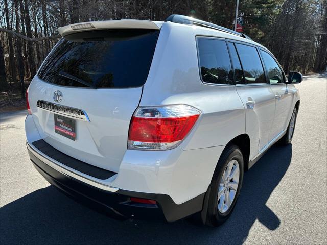 used 2011 Toyota Highlander car, priced at $15,295