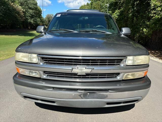 used 2000 Chevrolet Suburban car, priced at $2,995