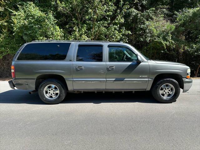 used 2000 Chevrolet Suburban car, priced at $2,995