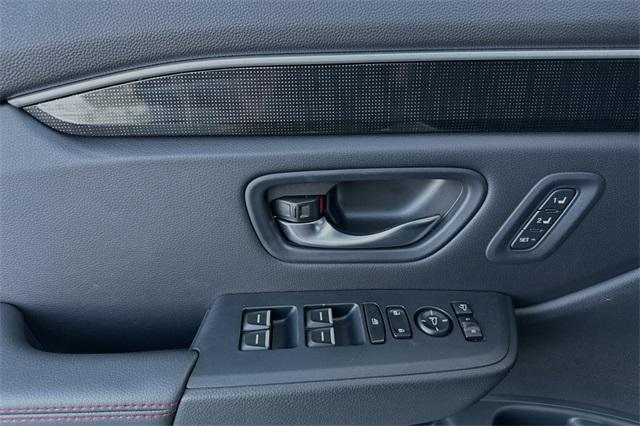 used 2025 Honda Pilot car, priced at $52,995
