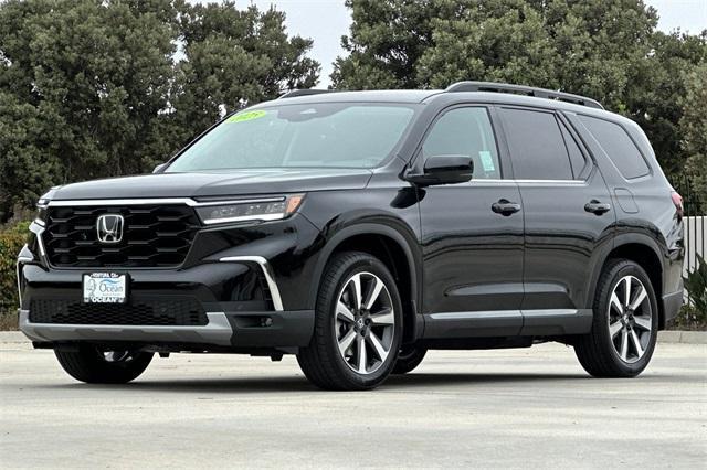 new 2025 Honda Pilot car, priced at $48,950
