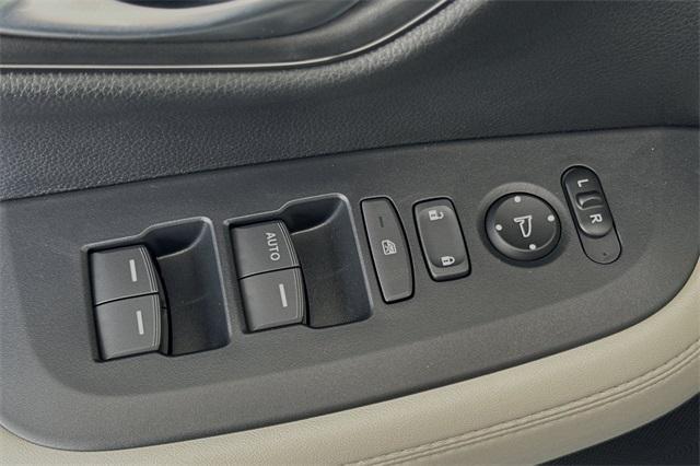 new 2025 Honda HR-V car, priced at $27,250