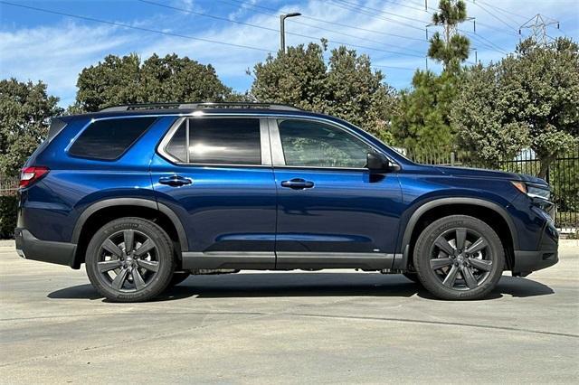 new 2025 Honda Pilot car, priced at $43,695