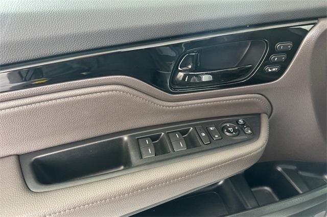 used 2023 Honda Odyssey car, priced at $42,999