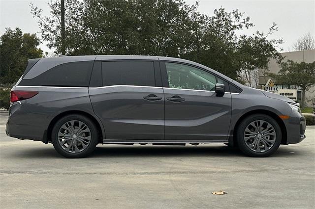 new 2025 Honda Odyssey car, priced at $48,005