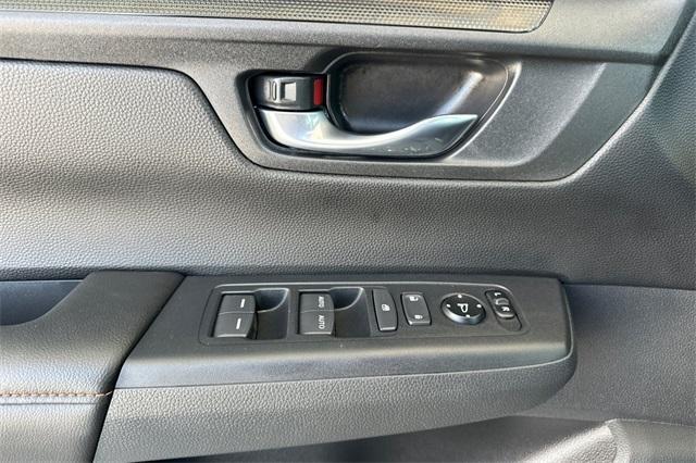 new 2026 Honda CR-V Hybrid car, priced at $39,035