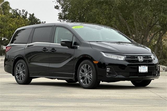 new 2025 Honda Odyssey car, priced at $48,005