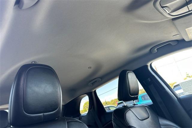 used 2021 Jeep Cherokee car, priced at $19,995