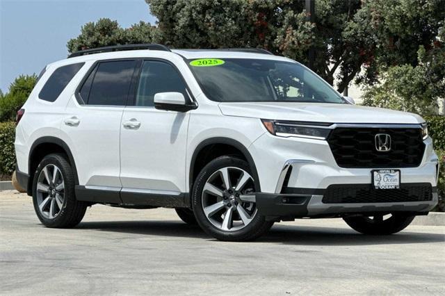 new 2025 Honda Pilot car, priced at $54,930