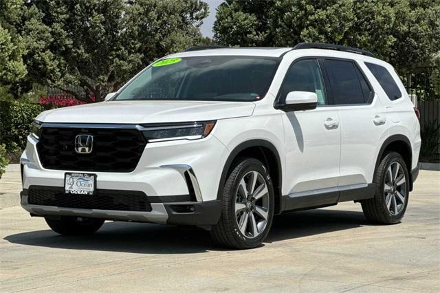 new 2025 Honda Pilot car, priced at $54,930