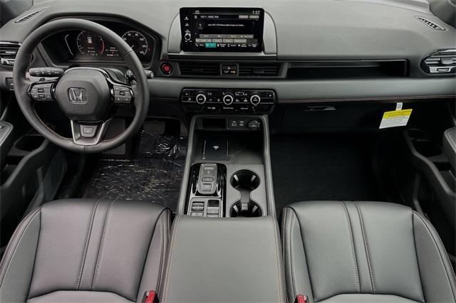 new 2025 Honda Pilot car, priced at $51,350