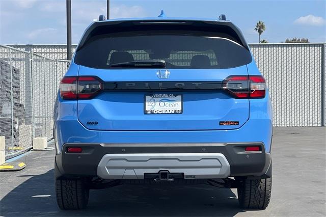 new 2025 Honda Pilot car, priced at $51,350
