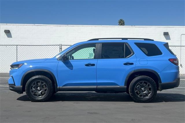 new 2025 Honda Pilot car, priced at $51,350