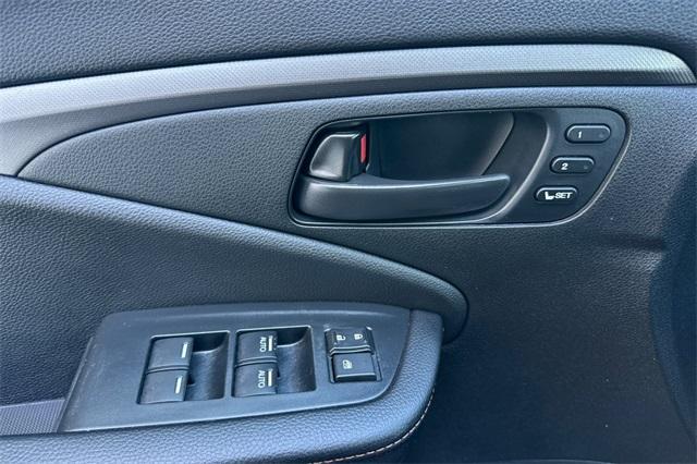 used 2023 Honda Passport car, priced at $36,595