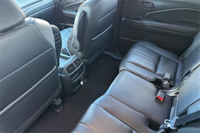 used 2023 Honda Passport car, priced at $36,595