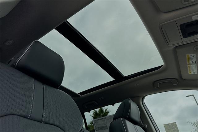 new 2025 Honda Pilot car, priced at $54,985