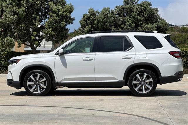 new 2025 Honda Pilot car, priced at $54,985