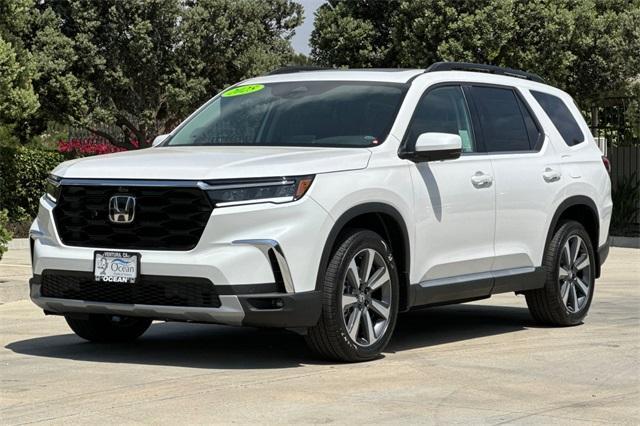 new 2025 Honda Pilot car, priced at $54,985