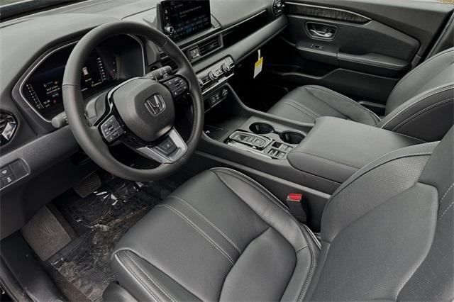 new 2025 Honda Pilot car, priced at $54,985