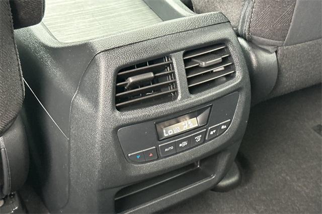 used 2022 Honda Pilot car, priced at $27,995