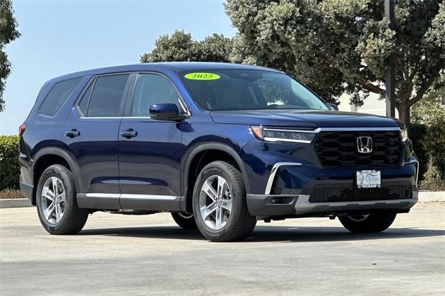 new 2025 Honda Pilot car, priced at $44,950