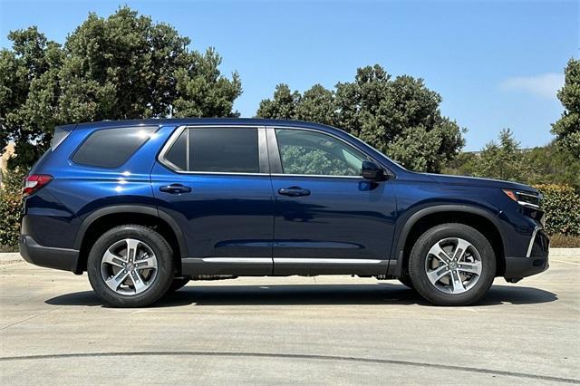 new 2025 Honda Pilot car, priced at $44,950