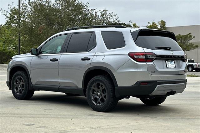 new 2025 Honda Pilot car, priced at $50,895