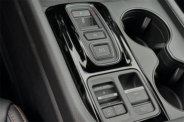 new 2025 Honda Pilot car, priced at $50,895