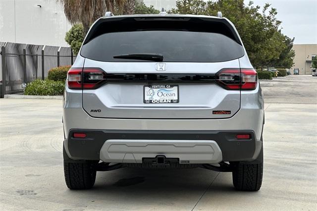 new 2025 Honda Pilot car, priced at $50,895