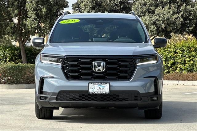 new 2025 Honda Pilot car, priced at $44,205