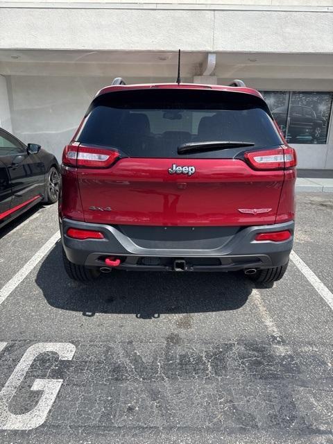 used 2015 Jeep Cherokee car, priced at $15,995