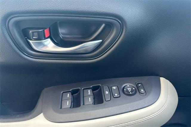 used 2025 Honda HR-V car, priced at $26,695