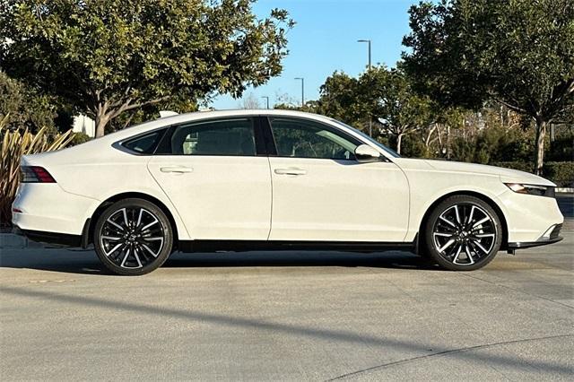 new 2025 Honda Accord Hybrid car, priced at $40,950
